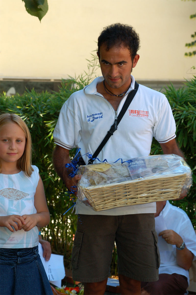 gal/2006/07 - Fondo della Valdarbia II serie/3 - Su e giu per le crete e  l arrivo/DSC_0118-01.jpg